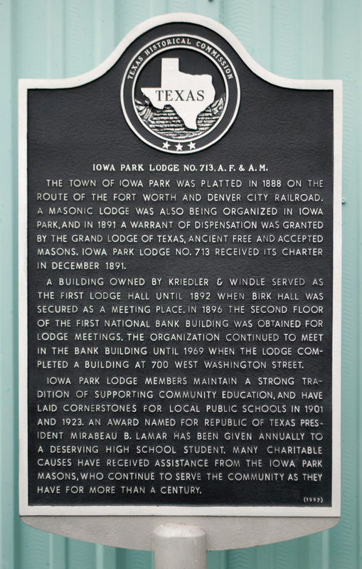 Historical photograph of the Texas historical marker for Iowa Park Lodge No. 713